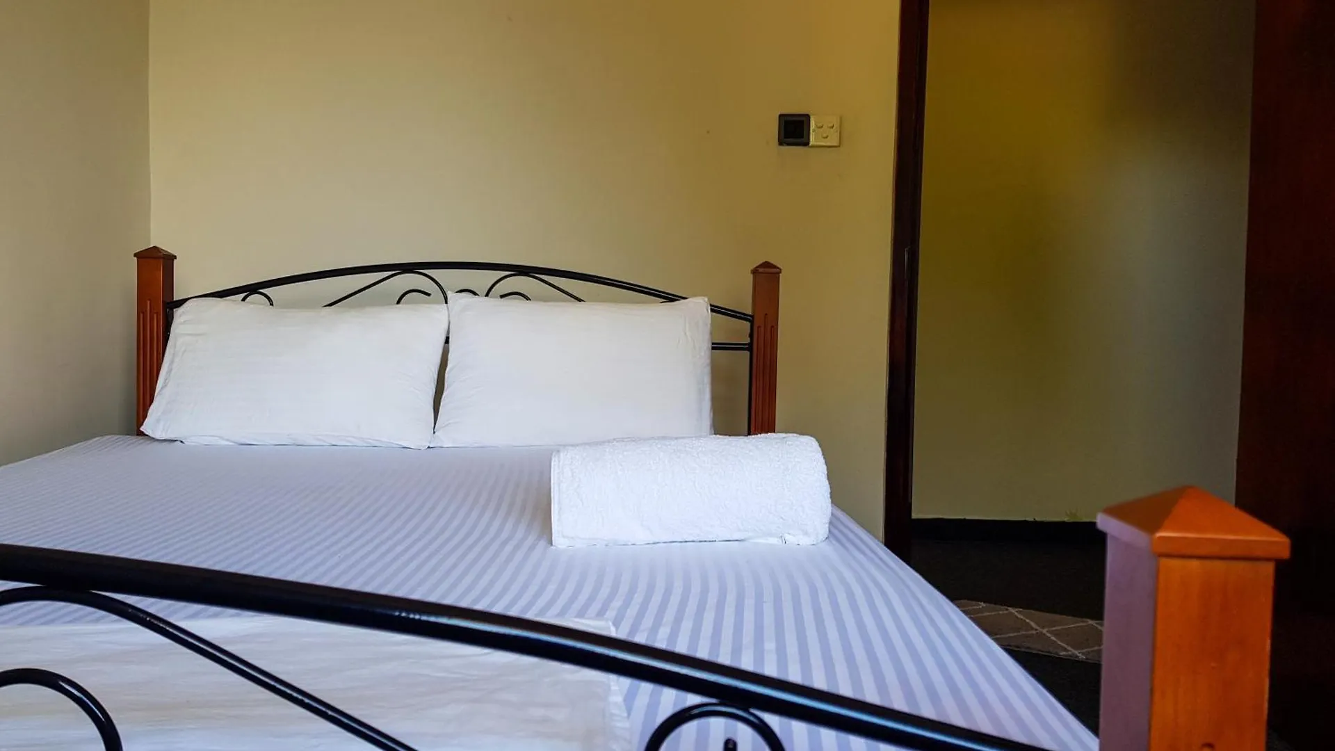 Lush Breeze Mount View Hotel Kandy 0*,  Sri Lanka