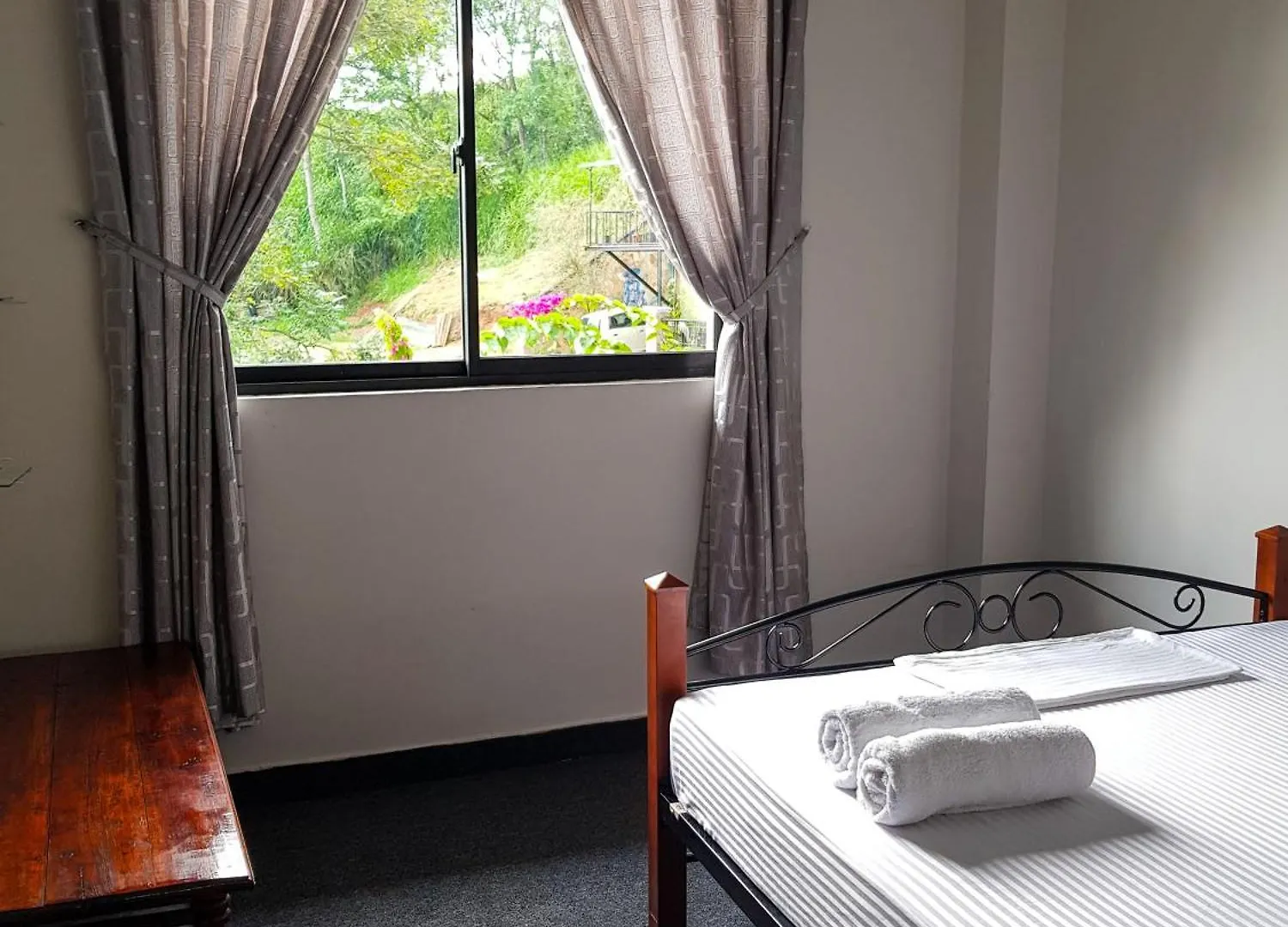 Guest house Lush Breeze Mount View Hotel Kandy