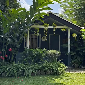 The Kandyan Manor By Bhathiya & Suzy Alloggio in famiglia